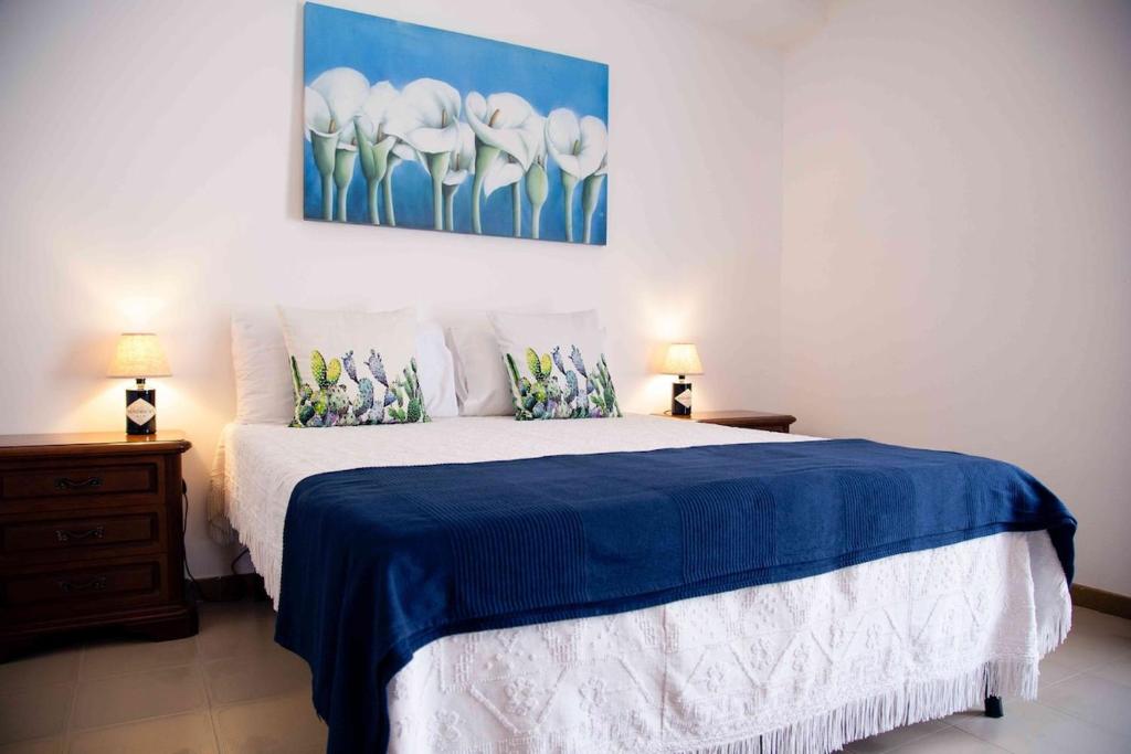Blue Shell Spacious Two Bedroom Flat in the Centre - 4