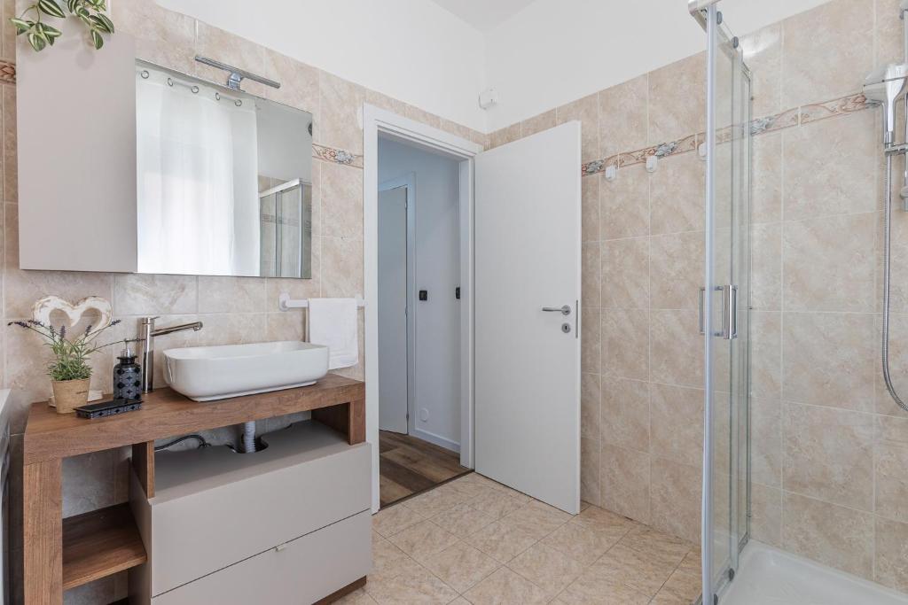 GuestHost - Bright Apartment in Ferrara Center - 4