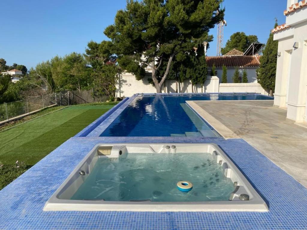 bbedacefadefefab - Holiday Home Villa Super lux mit privatem Pool - 3