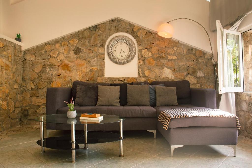 Casita Piedra - 2