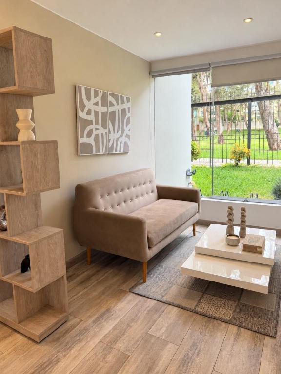 Modern 1 BR Loft in in the financial district - 2