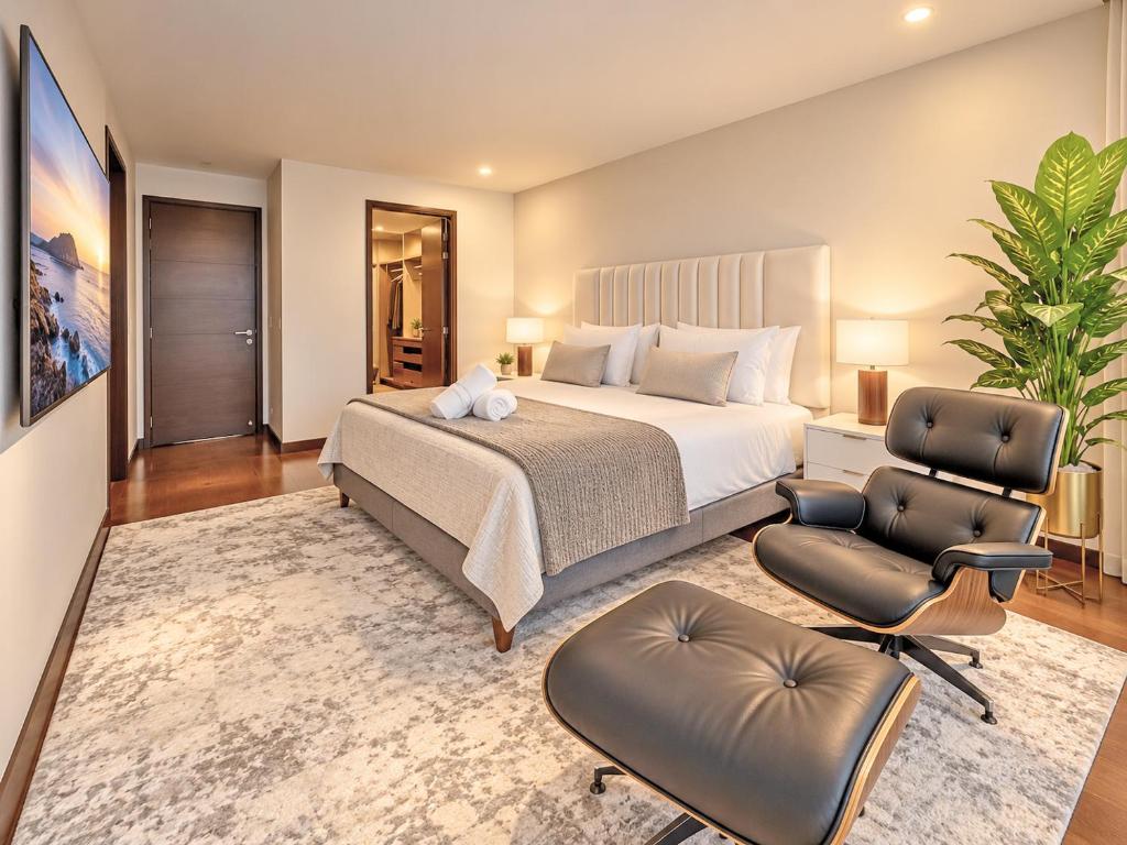 The Sterling Oceanfront Penthouse Lux - 4