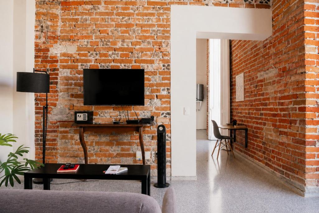 Loft #101 en centro histórico con balcones y terraza común - 5