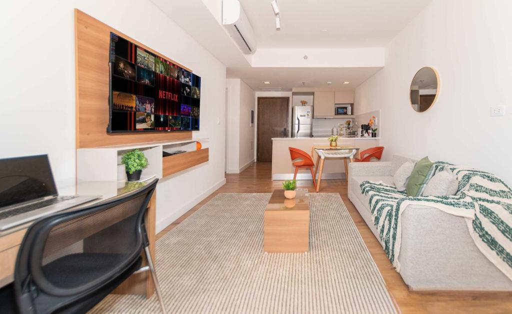 Modern 1BR at More Mariscal Pool & Gym - 1