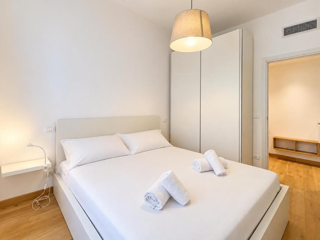 Hostdomus - City & Sea Apartment - 5