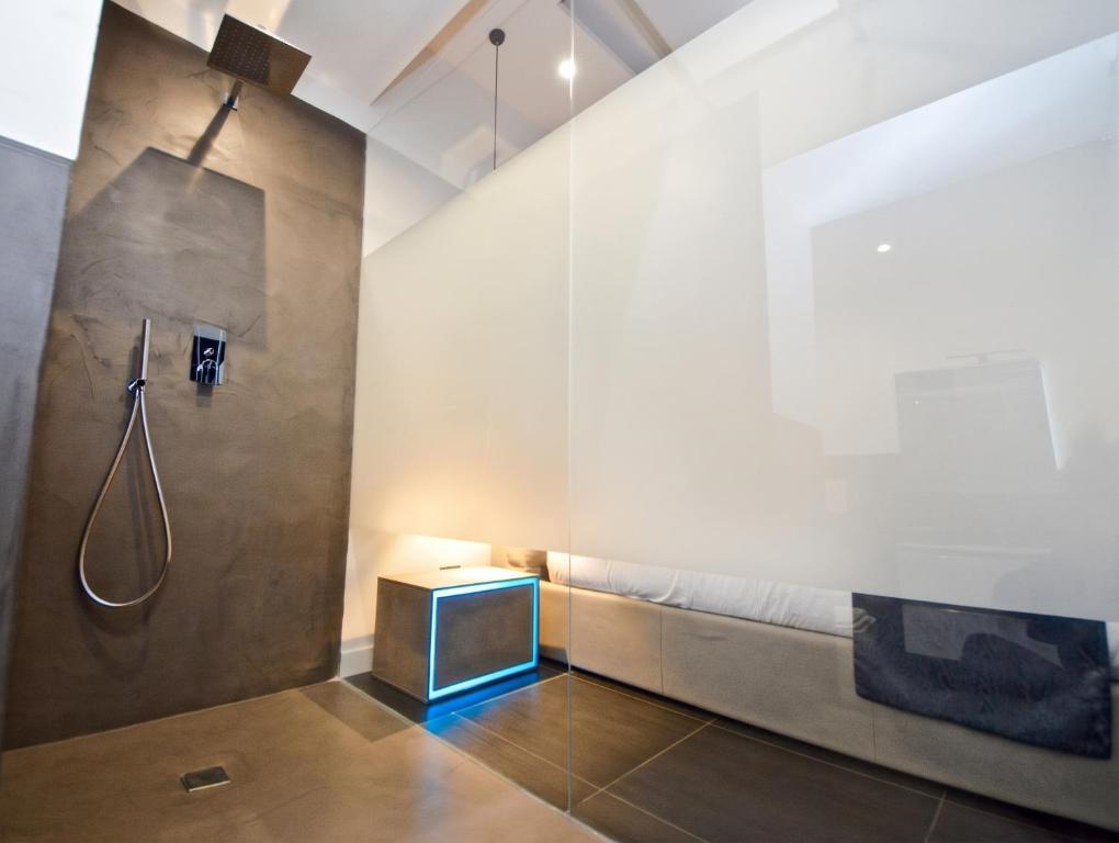 Modern Apartment in Napoli + Balcony - 2