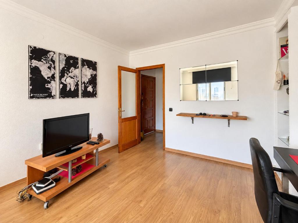 2BR Casa Tamaran - Central & Quiet LPGC - 2