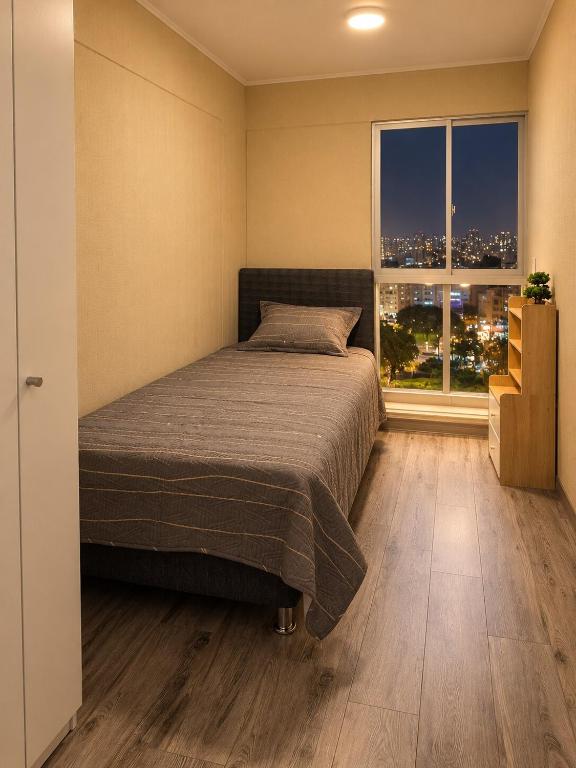 Apartamento con balcones y vista a la plaza de Magdalena - 5
