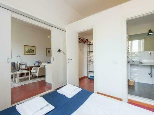 Bright Vatican One Bedroom Apartment - 4