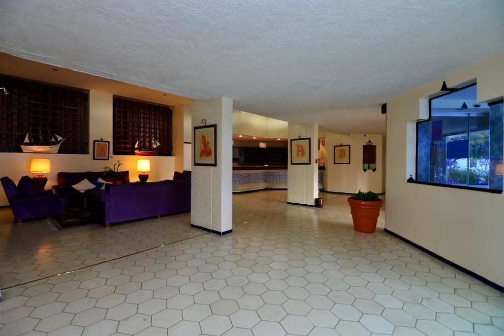 UMH Tarik Hotel photo