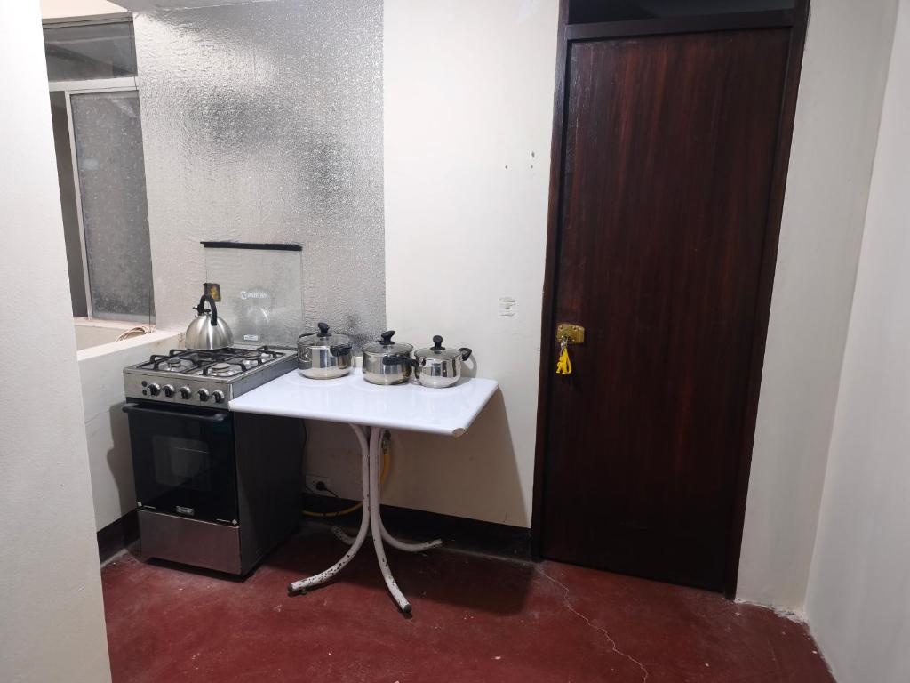 Room near the Airport - 2