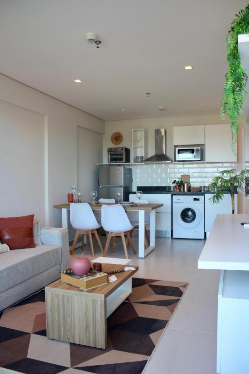 Asuncion Stay with Workspace Pool&Private Balcony - 2