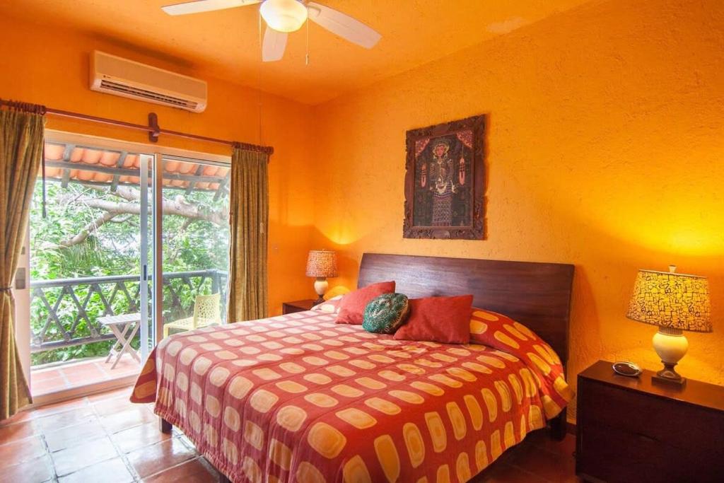 Charming authentic Mexico-Walk to beach & 5th Ave! - 4