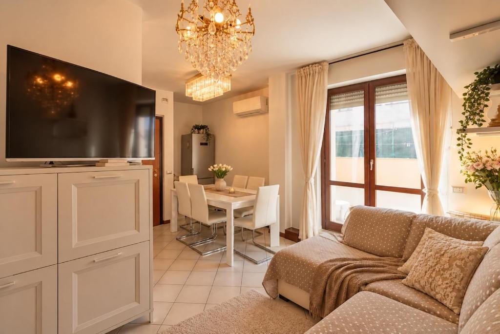 Bellocchio Apartment - Three-room apartment near the station - 1