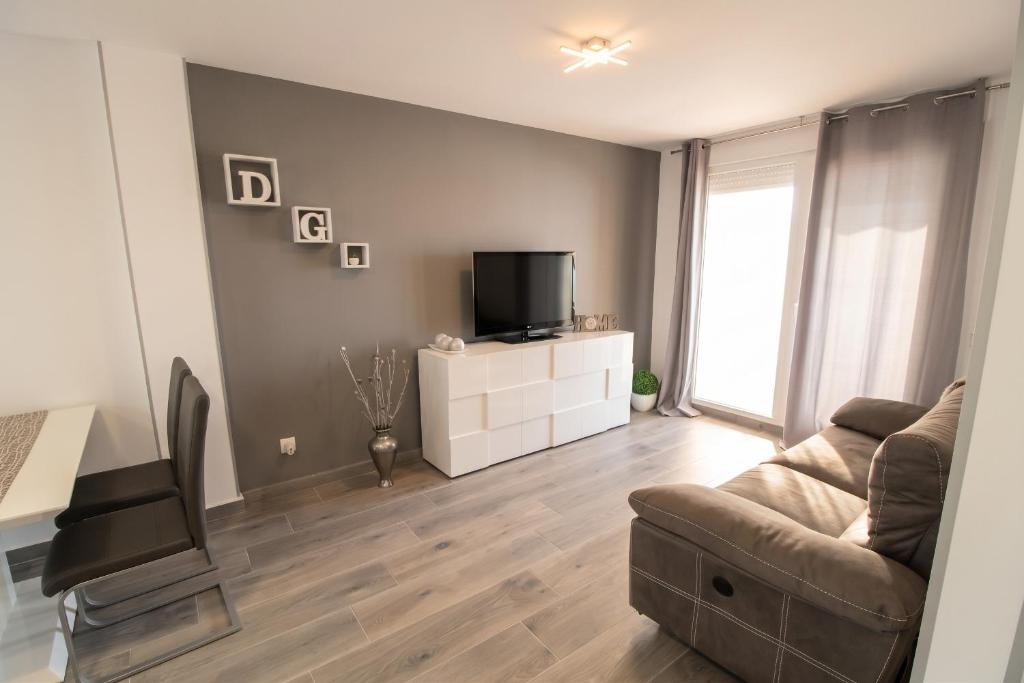 Cozy Apartment in Vinaròs with Shared Pool - 2