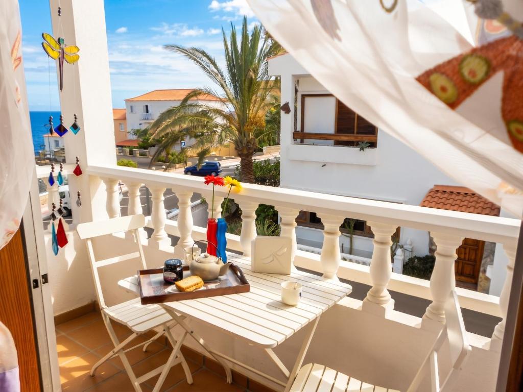 Cozy House in Candelaria, Sea View - 2