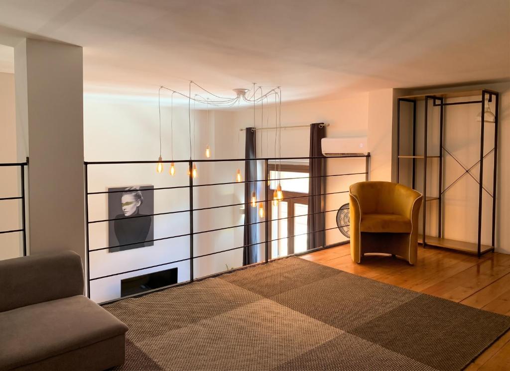Elegant Studio in Cagliari, 60 m² with balcony and view - 1