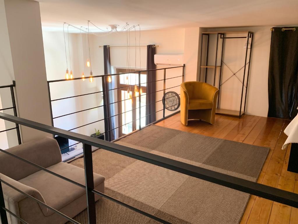Elegant Studio in Cagliari, 60 m² with balcony and view - 5