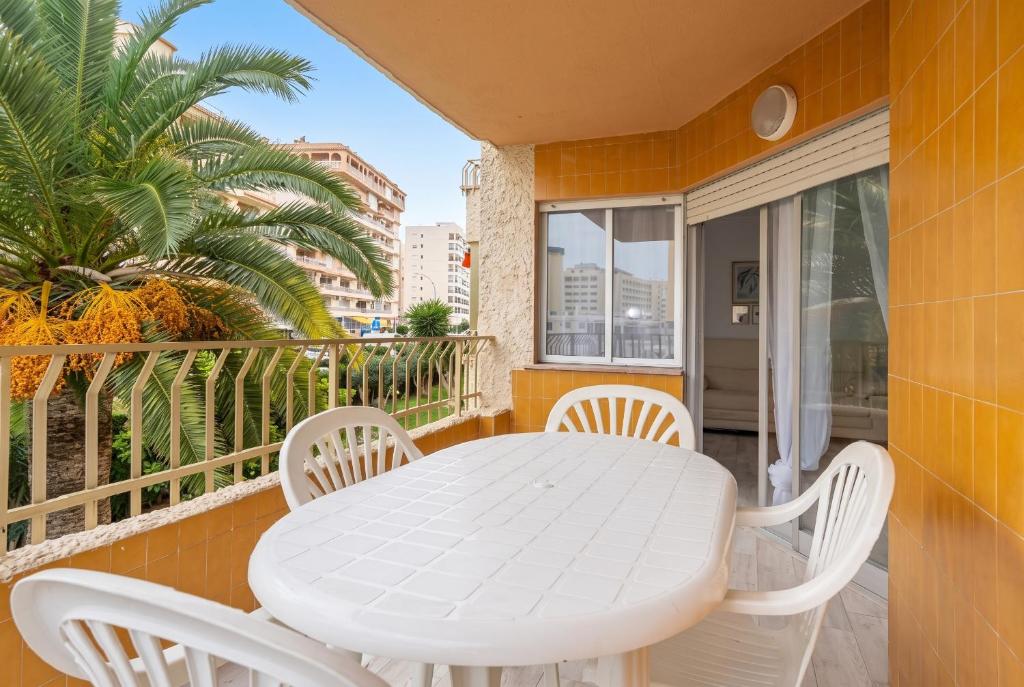 Family apartment with pool in Grau i Platja - 114 m² - 5