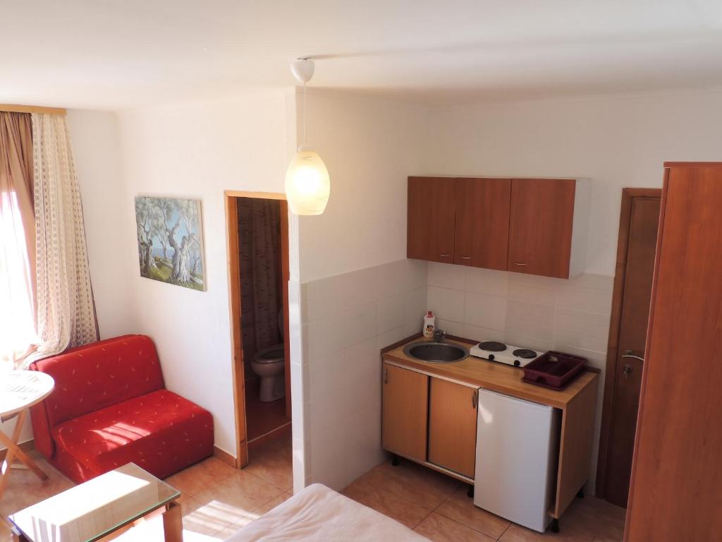 Modern Studio with Sea View - Ulcinj - 25 m² - Balcony - 3