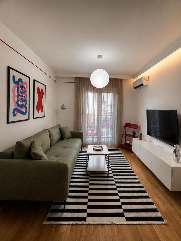 New Cozy Urban Apartment - 1
