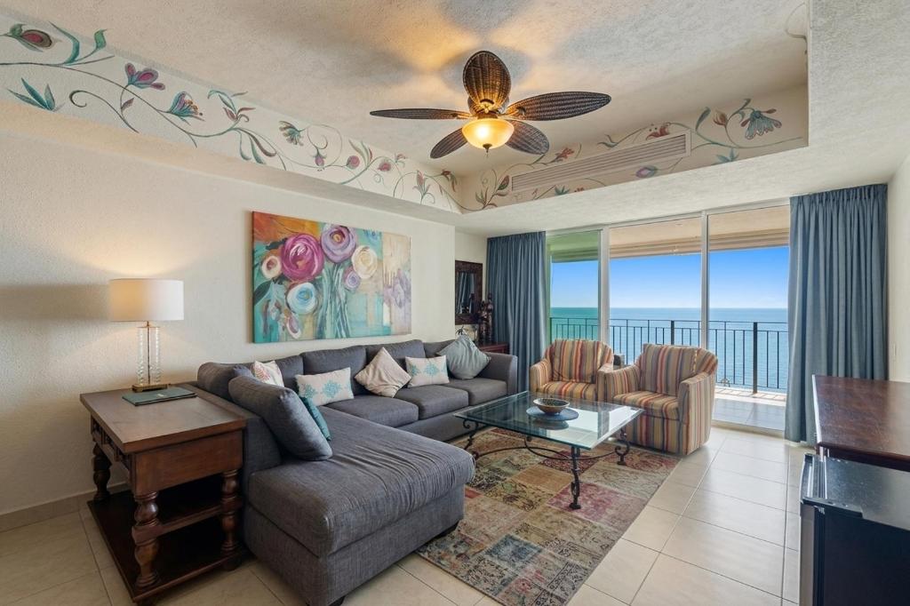 Beachfront, spectacular view, Grand Venetian - 2