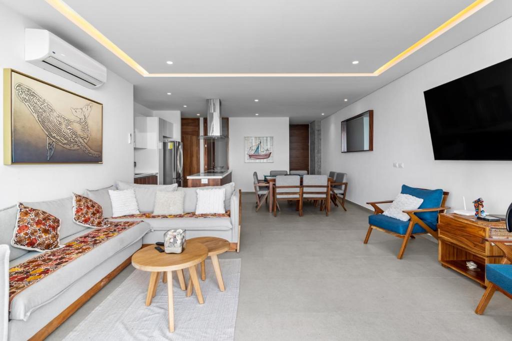 Apartment with Ocean Views - 3 bedrooms - 4