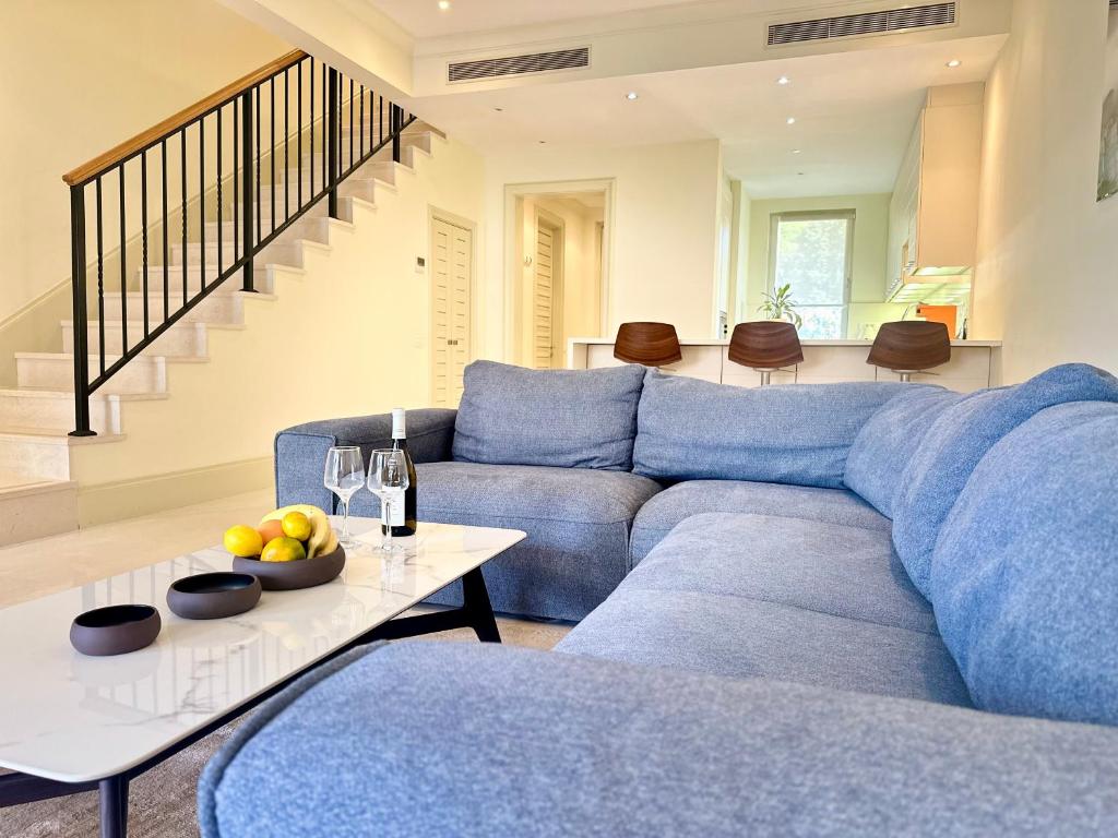Queen Milena, Luxury apartment in Porto Montenegro with amazing garden and pool - 3
