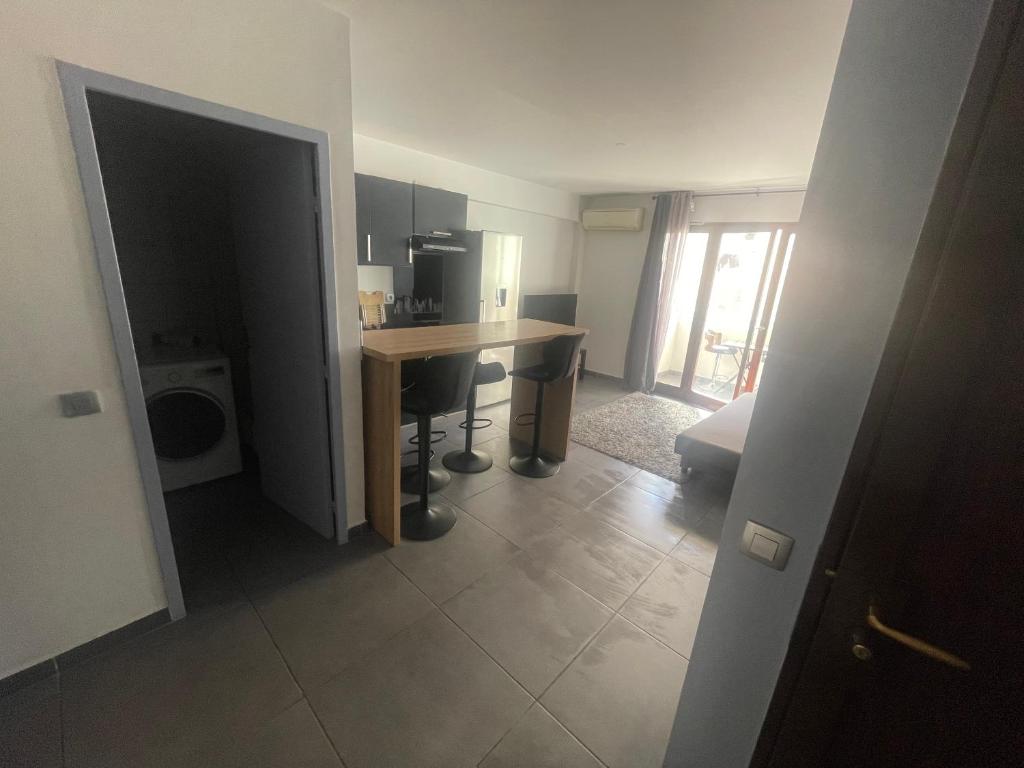 Appartement moderne face gare St Charles - 2