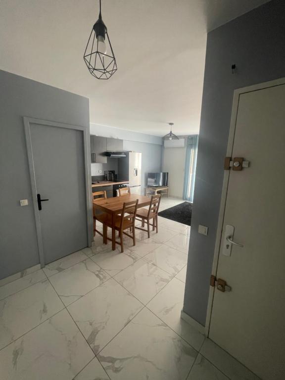 Logement rénové gare St Charles - 4