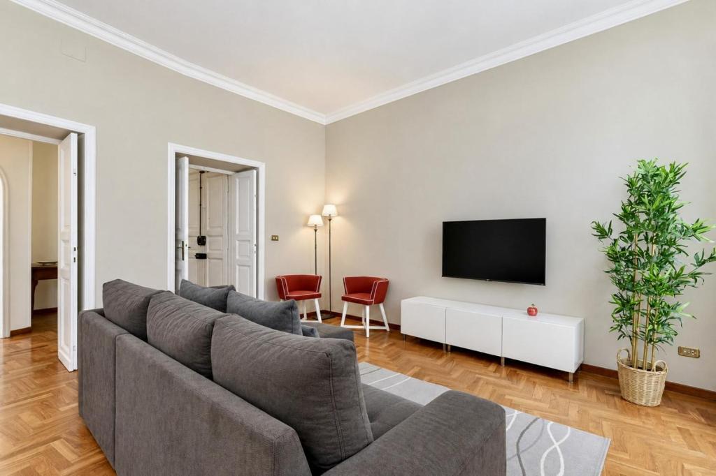 Comfortable & Cozy by NDP rent - 3