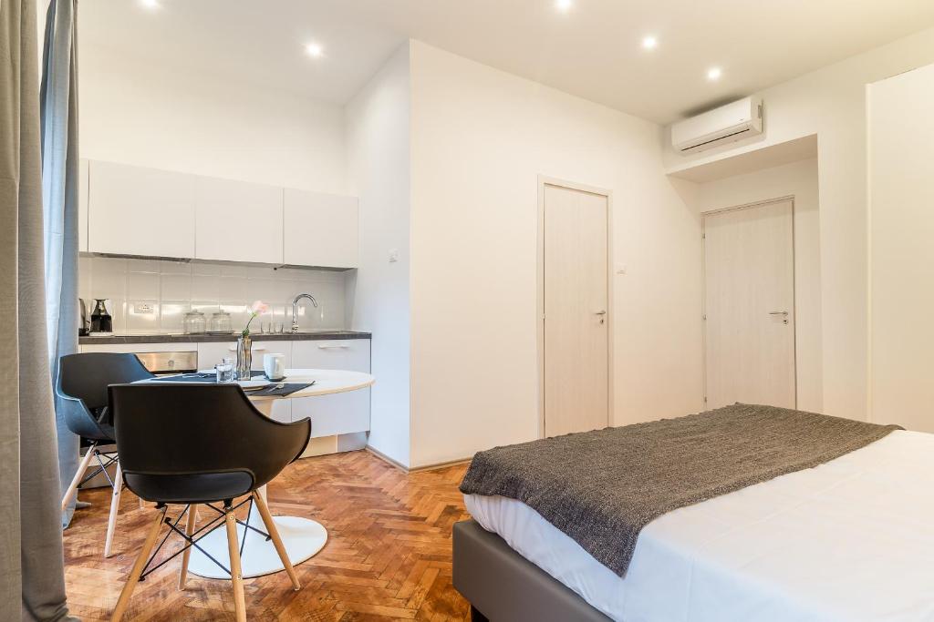 Amazing studio in the city center with WiFi - 4