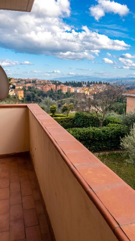 Comfortable apartment in Siena, 80 m², city view - 1