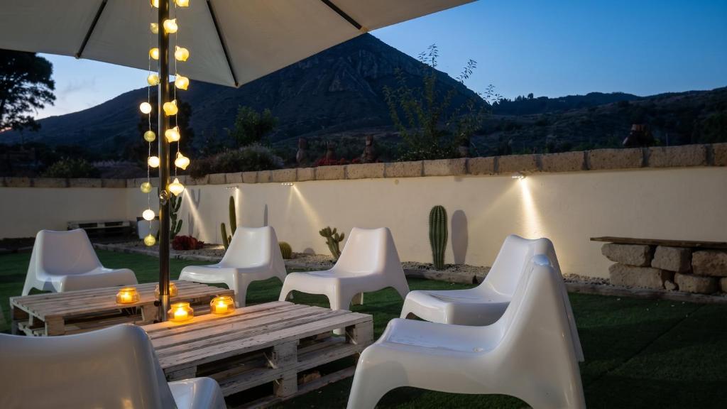 Spacious house in Arona with terrace and garden - 1