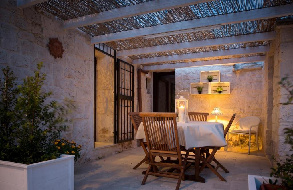 Spacious villa with pool in Bari 100 m² - Lush garden - 3