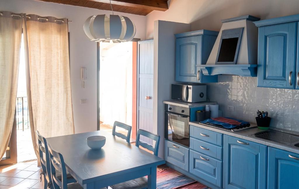 Seafront Villa in Cefalù with Private Jacuzzi - 5