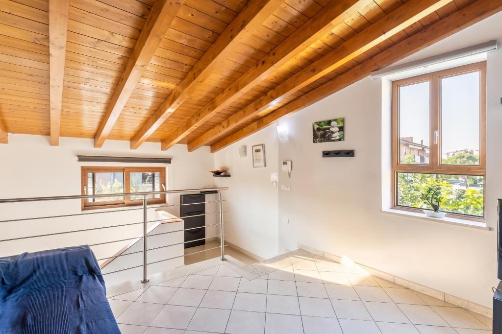 Elegant Apartment in Verona - 75 m² with Balcony - 1