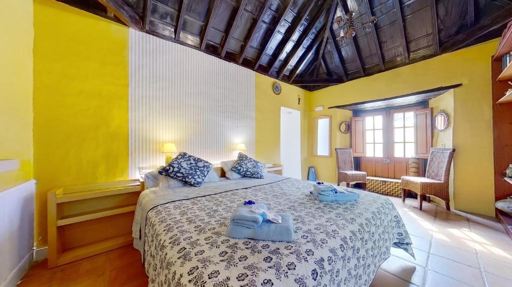 Charming house in San Cristóbal de La Laguna with shared pool - 4