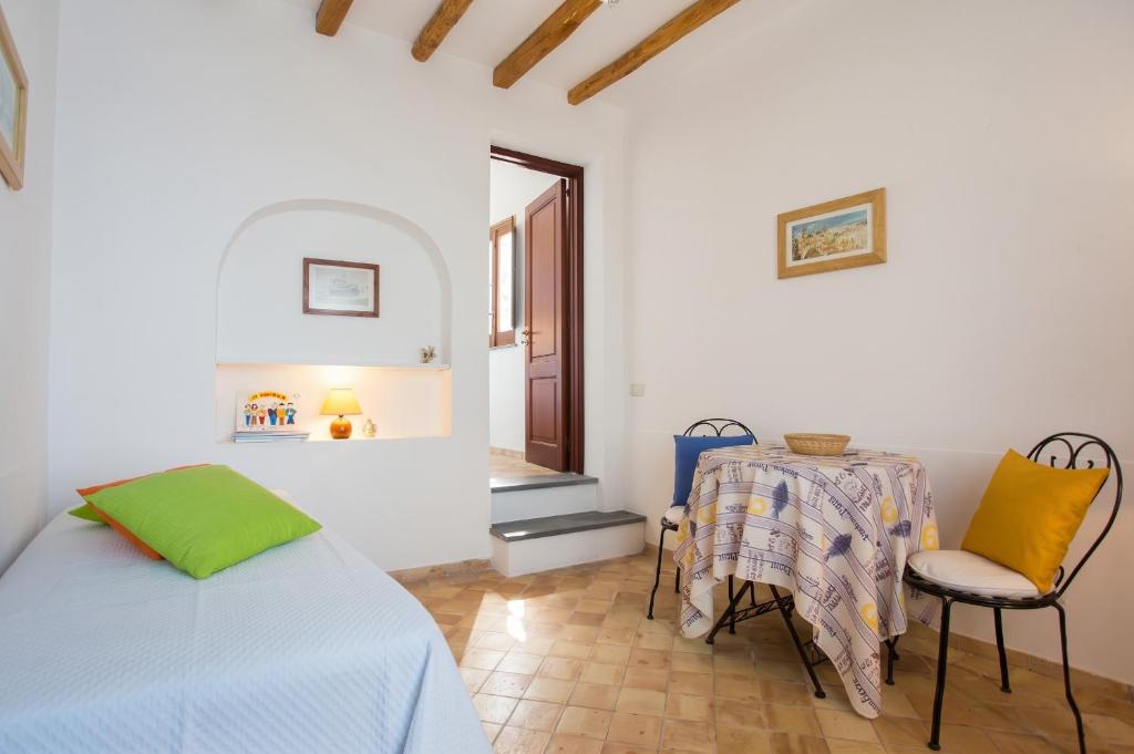 Modern Apartment with Sea View in Lipari - 4