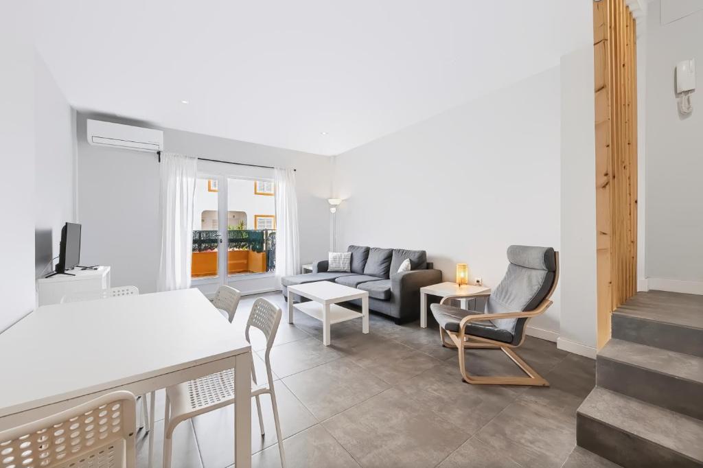 Bright & Modern Coastal Escape - Vera Playa - 1