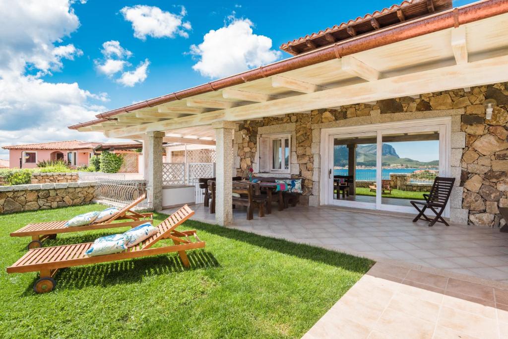S'Abba e sa Pedra - Seaview with Garden - 1