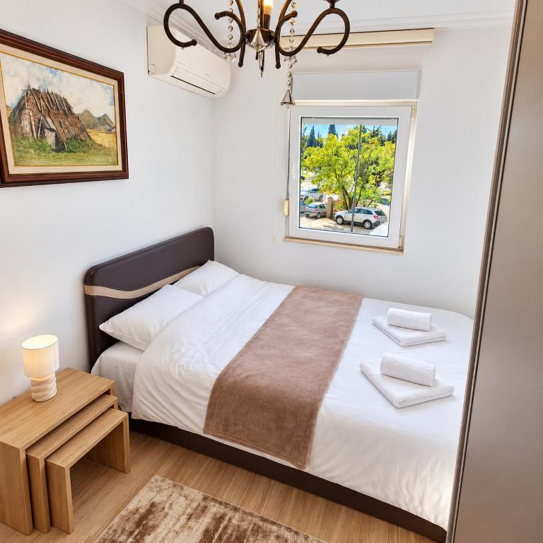 Luxury Apartment-Aurora 33 Free Parking City Center - 3