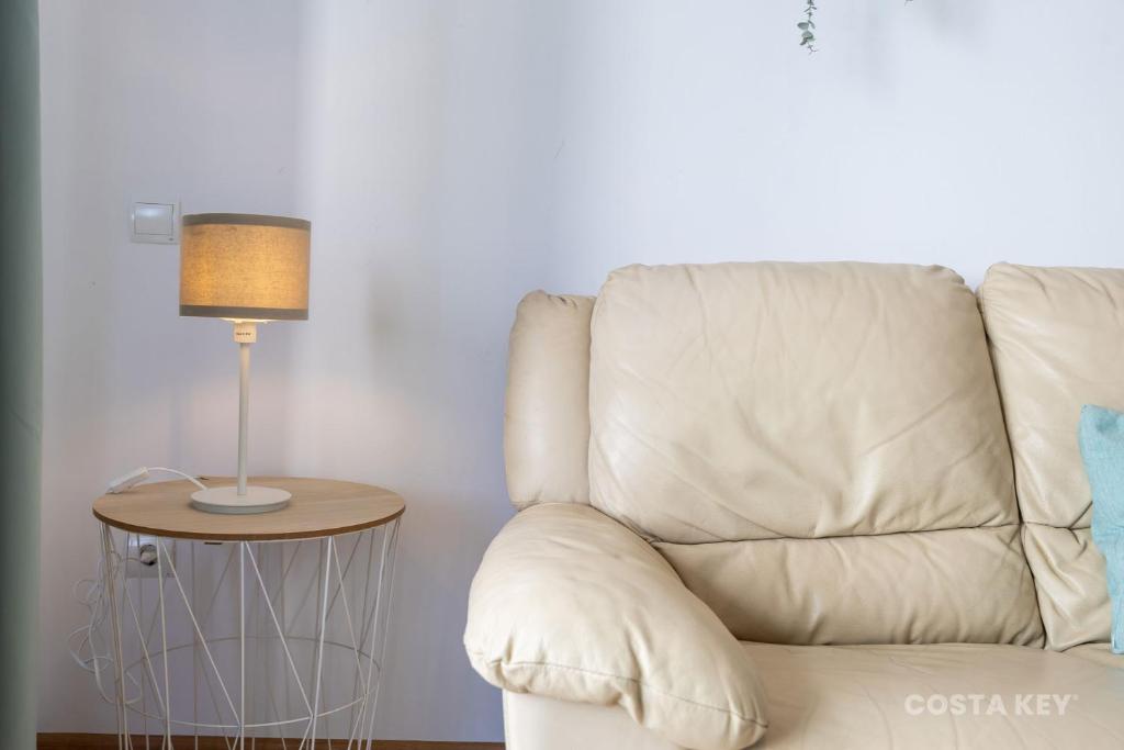 Barbate Promenade Apartment · Restaurants & Marina - 4