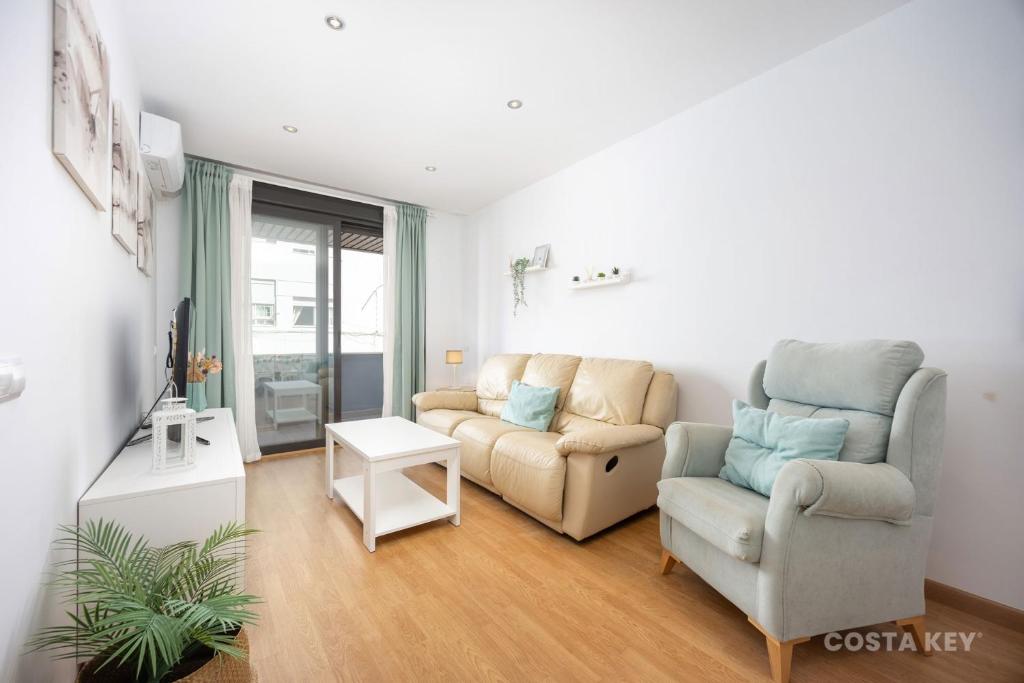 Barbate Promenade Apartment · Restaurants & Marina - 1