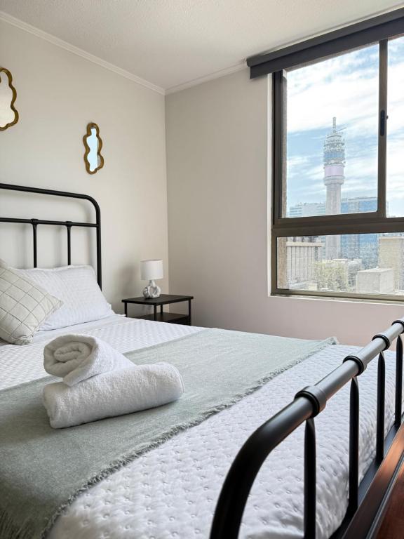 View of Entel Tower, for 3 people - Moneda subway station - 1