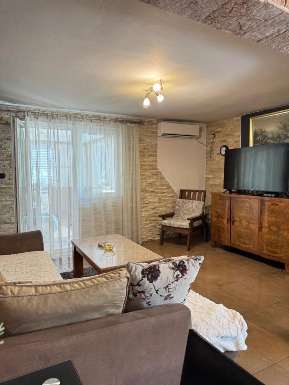 Vila Aura - 2