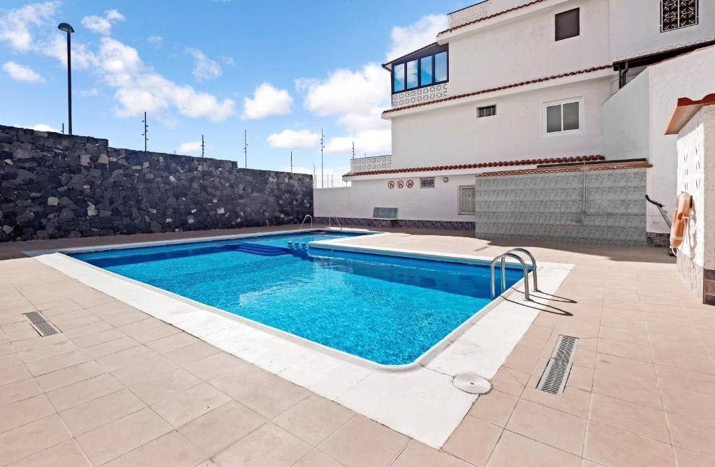 Welcoming apartment with pool - 65 m² - Costa del Silencio - 1