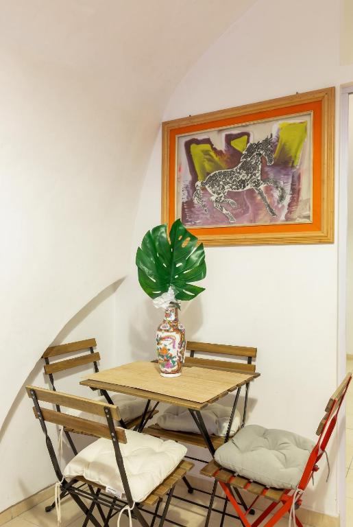 Charming Apartment in Bari's City Centre - 50 m² - Parking - 5