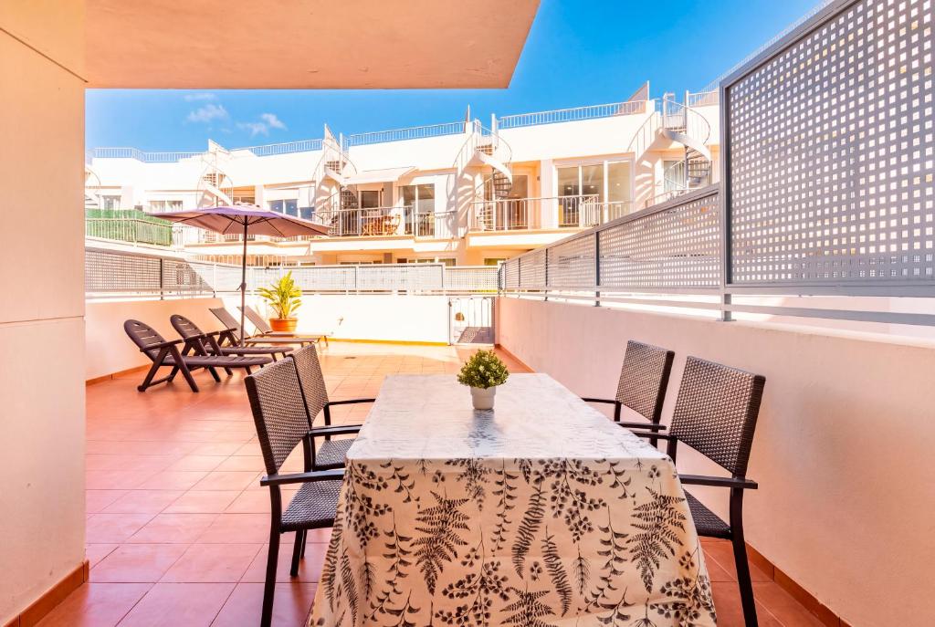 Home2Book Sunny Terrace & Pool Puerto Santiago - 3