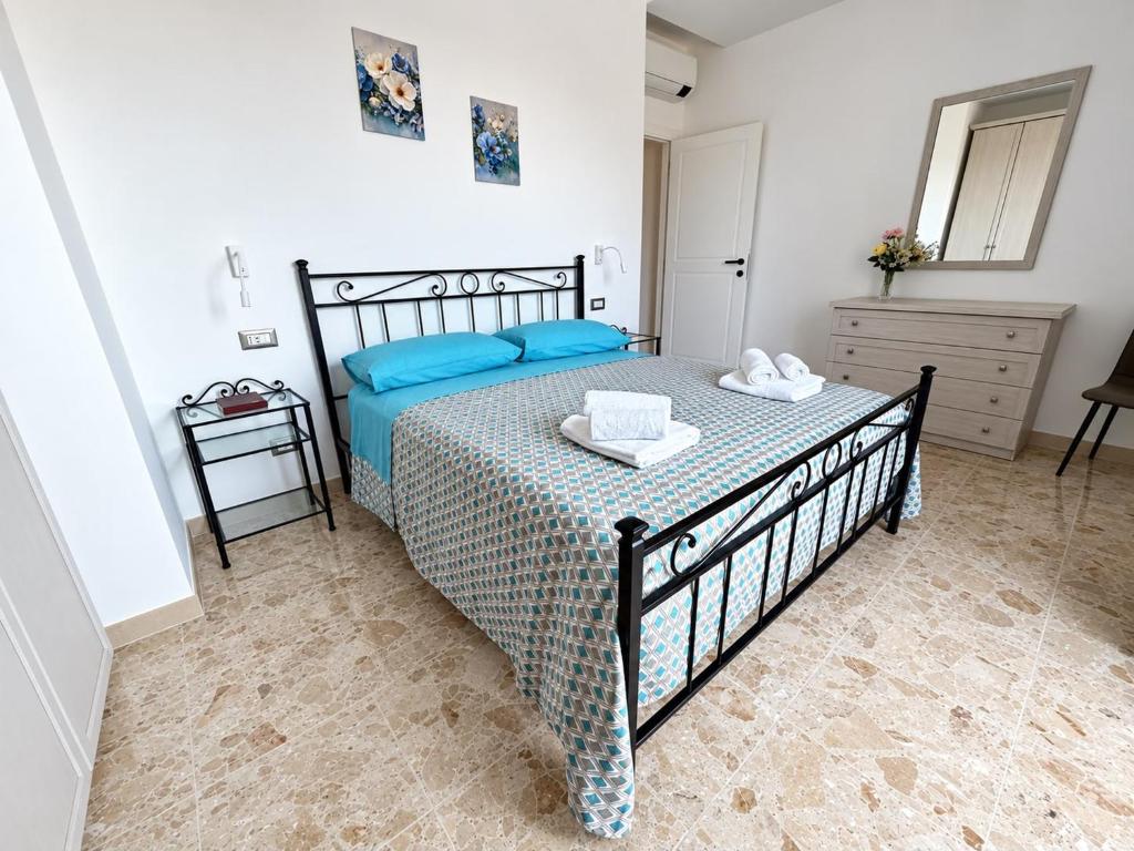De Vivo Realty - Auralis Home - 4